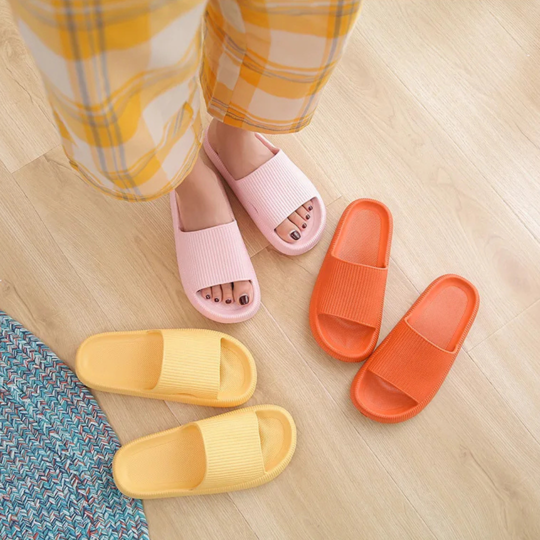 KneeHugs™ – Beschermt tere babyknietjes – op elk oppervlak